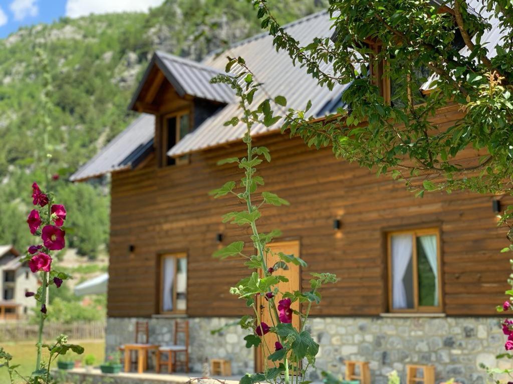 Hotel Te Sofra Theth Exterior foto